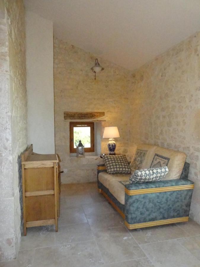 L'Oratori : Chambre L'Authentique Sérignac エクステリア 写真